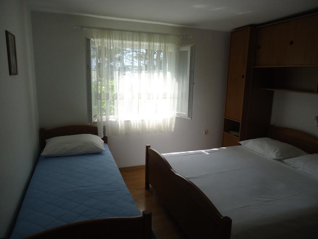 Omis Apartment On The Beach Экстерьер фото