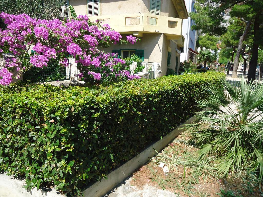 Omis Apartment On The Beach Экстерьер фото